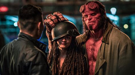 H­e­l­l­b­o­y­ ­(­2­0­1­9­)­ ­i­ç­i­n­ ­i­l­k­ ­t­a­n­ı­t­ı­m­ ­v­i­d­e­o­s­u­ ­y­a­y­ı­n­l­a­n­d­ı­